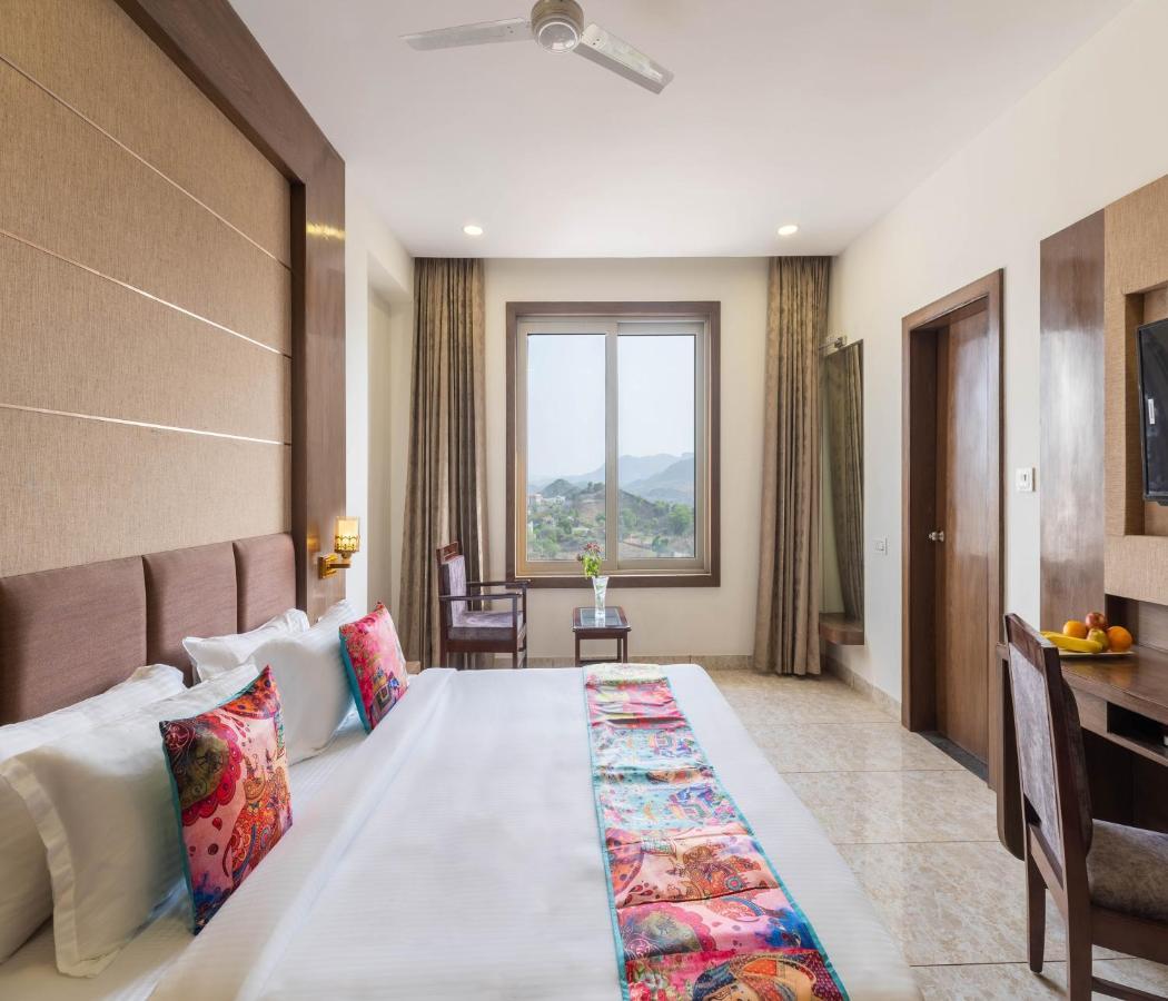 Hotel Pandora Grand, Udaipur- Nestled In Nature Wrapped In Luxury Εξωτερικό φωτογραφία